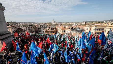 I metalmeccanici in piazza: “Impegni da governo e aziende”