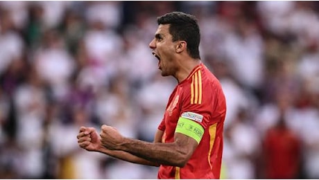 Rodri a sorpresa: Non mi avevano detto nulla del Pallone d'Oro. Con gli Europei però...