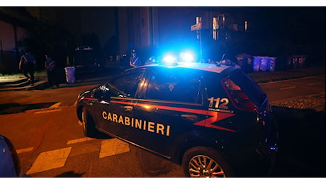 Rimini, egiziano ucciso dal carabiniere: poco prima del colpo fatale uno in aria