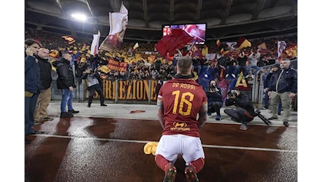 Niente stadio, siamo Romanisti! Perché, dopo l’esonero di Daniele De Rossi, i tifosi della Roma a Udine dovrebbero boicottare i Friedkin e Lina Souloukou…