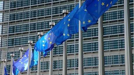 Commissione UE taglia stime PIL per 2025. Timori per misure protezionistiche