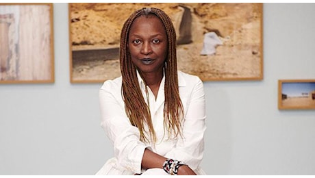 Morta Koyou Kouoh, aveva 57 anni: chi era la prima curatrice africana della Biennale d'arte di Venezia