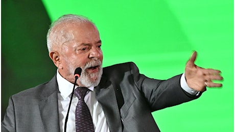 Lula operato d'urgenza per emorragia intracranica, è in terapia intensiva: Brasile in ansia per il presidente