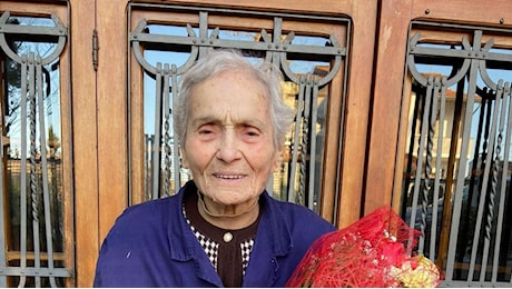 Ferrara, morta a 104 anni Giuseppina Molinari: fermata di notte con la patente scaduta, sognava una Vespa