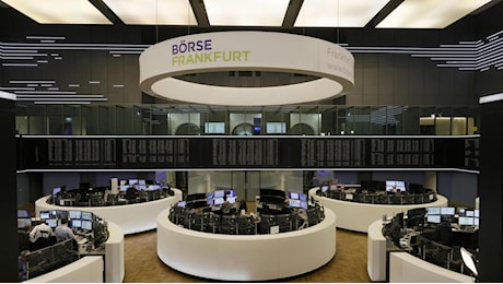 Borsa: l'Europa termina in deciso ribasso, Parigi -2%