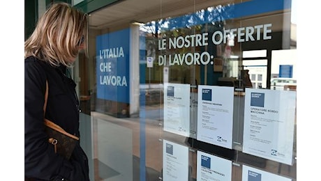 L’Istat: il tasso di disoccupazione nel II trimestre cala al 6,8%