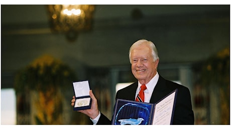 Jimmy Carter ha promosso la politica neoliberista che ha indebolito l'economia produttiva e la classe media