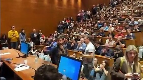 Siena, Gino Cecchettin parla ai giovani delle contrade: Ho pianto tutte le lacrime