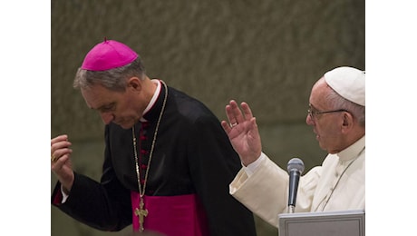 Bergoglio sposta padre Georg: ecco la sua nuova missione (lontano da Roma)