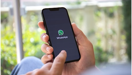 WhatsApp addio a gennaio 2025, su quali telefoni Android non sarà più possibile chattare con questa app