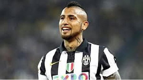 Vidal e altri giocatori del Colo Colo denunciati per abuso sessuale