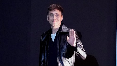 Hedi Slimane lascia la direzione creativa di Celine