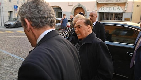 Bergamo, Forza Italia: «Una strada a Silvio Berlusconi». Lo stop del Pd: «Meglio nomi locali»
