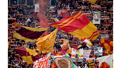 Roma travolge Lecce 4-1: dominanza in Serie A