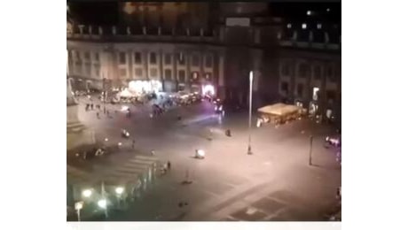 Piazza Dante, 14enne non si ferma all'alt e investe un militare dell'esercito