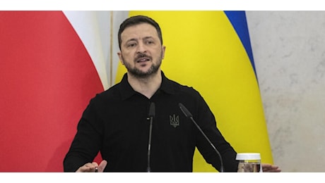 Zelensky: non abbiamo le forze per riprendere Crimea e Donbass, la diplomazia come unica speranza