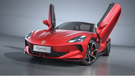 MG Cyberster, la roadster elettrica arriva in Italia. Via agli ordini: ecco i prezzi