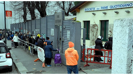 Un italiano su 10 è in povertà assoluta. Caritas: «1,3 milioni di bambini indigenti». Crolla il Nord, famiglie in bolletta