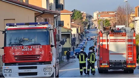 Incidente stradale ad Ancona, due pedoni uccisi e colonnina del gas distrutta: scatta l’allarme