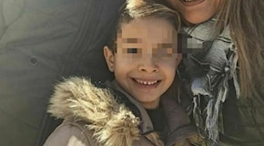 Domenico Gallucci morto a 8 anni, il piccolo ha battuto la testa dopo una caduta nel garage: la tragedia a Montemarano