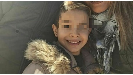 Domenico Gallucci morto a 8 anni, il piccolo ha battuto la testa dopo una caduta nel garage: la tragedia a Montemarano
