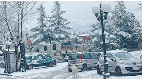 Natale imbiancato a Benevento, ma riecco i disagi alla circolazion: mezzi già in azione