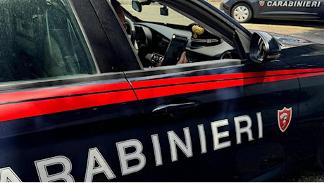 Accoltella la ex in strada, arrestato dai carabinieri