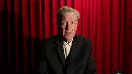 David Lynch, la battaglia contro l’enfisema e la vita in casa: “Non smetterò mai di lavorare”