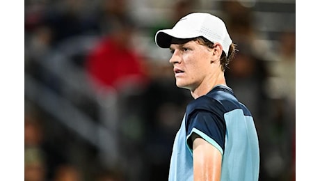 Sinner si arrende a Rublev nei quarti di Montreal: “Ha meritato di vincere. Nessun problema fisico serio”. Arnaldi “match con Rublev molto duro”