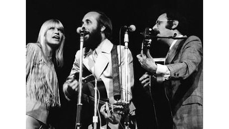 Morto Peter Yarrow, leader del trio folk ‘Peter Paul and Mary’ aveva 86 anni