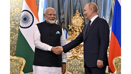 Modi, l’abbraccio con Putin che fa infuriare Zelensky