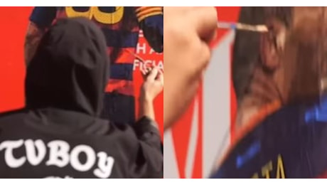 Andres Iniesta svela la data del suo ritiro: il video del murales realizzato da TvBoy