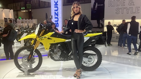 EICMA, da Suzuki ecco le pepate DR-Z4: piccole mono per fuoristrada e motard - News