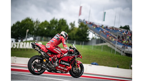 Pecco Bagnaia celebra Sinner e spiega perché Jannik è la sua fonte di ispirazione