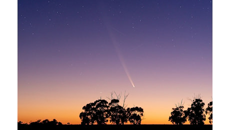 La cometa C/2023 A3 è visibile ancora per poco: fin quando osservarla e come seguirla in tempo reale