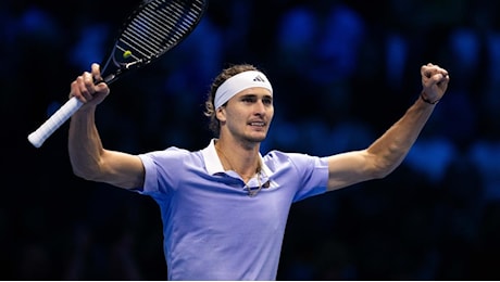 FINALE Zverev-Alcaraz 7-6 6-4: il tedesco in semifinale da primo, Carlos eliminato