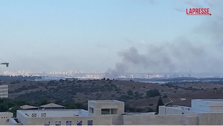 VIDEO Israele, colonne di fumo nel centro del Paese