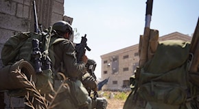 Tregua a Gaza per salvare gli arsenali: i timore dei generali in caso di guerra contro Hezbollah