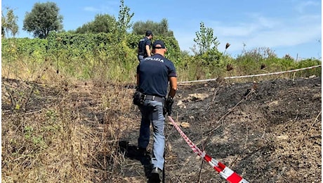 Identificato il cadavere carbonizzato del 20enne trovato a Pianura vicino Napoli: è Gennaro Ramondino