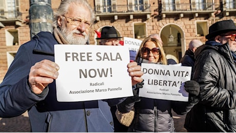 In piazza per Cecilia Sala: “Il governo faccia l’impossibile per liberarla”