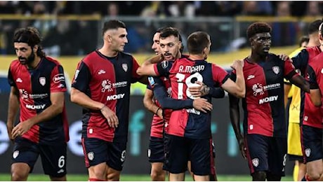 Cagliari, prima gioia per Nicola dopo una gara folle: i rossoblu sbancano 3-2 il Tardini di Parma