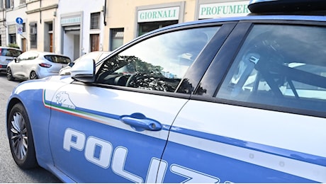 Napoli, ragazza si lancia da un’auto in corsa per sfuggire agli abusi