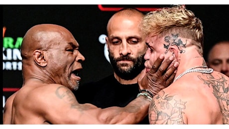 Mike Tyson, schiaffone in faccia a Paul prima del match. Ora deve morire