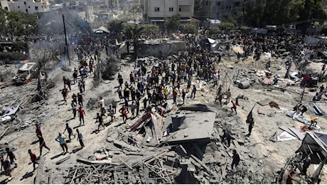 Bombe su Gaza. Netanyahu disfa la tregua di Biden