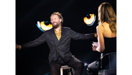 VIDEO | Jovanotti ride e si commuove a ‘Belve’: “A Mozart sarebbe piaciuto Sesso e Samba di Tony Effe”