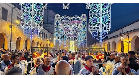 Velletri, nella processione dei ceri anche “le Santarelle”