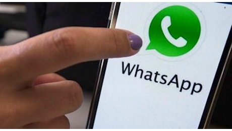 Whatsapp non funziona più dal 1 gennaio 2025: l'elenco completo dei modelli di smartphone da buttare e come salvare le chat