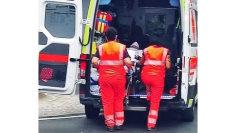 Bambina di 9 anni muore in viaggio con i genitori, malore in autostrada