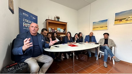 La conferenza - Baker Hughes a Corigliano-Rossano, l’opposizione contro Stasi: «Ha agito in solitudine, ora ritiri il ricorso al Capo dello Stato»