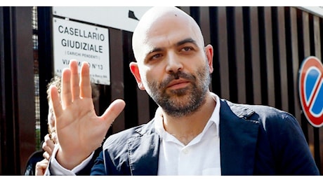 Napoli, Saviano: Omicidi? Modello Caivano fallito. Fdi: Sciacallo